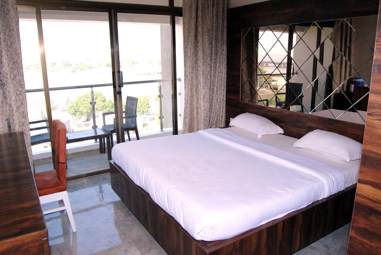 Hotel Apaar Ντιού Εξωτερικό φωτογραφία